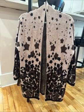Ted Baker Two-Tone Knit Sweater in Brown and Cream